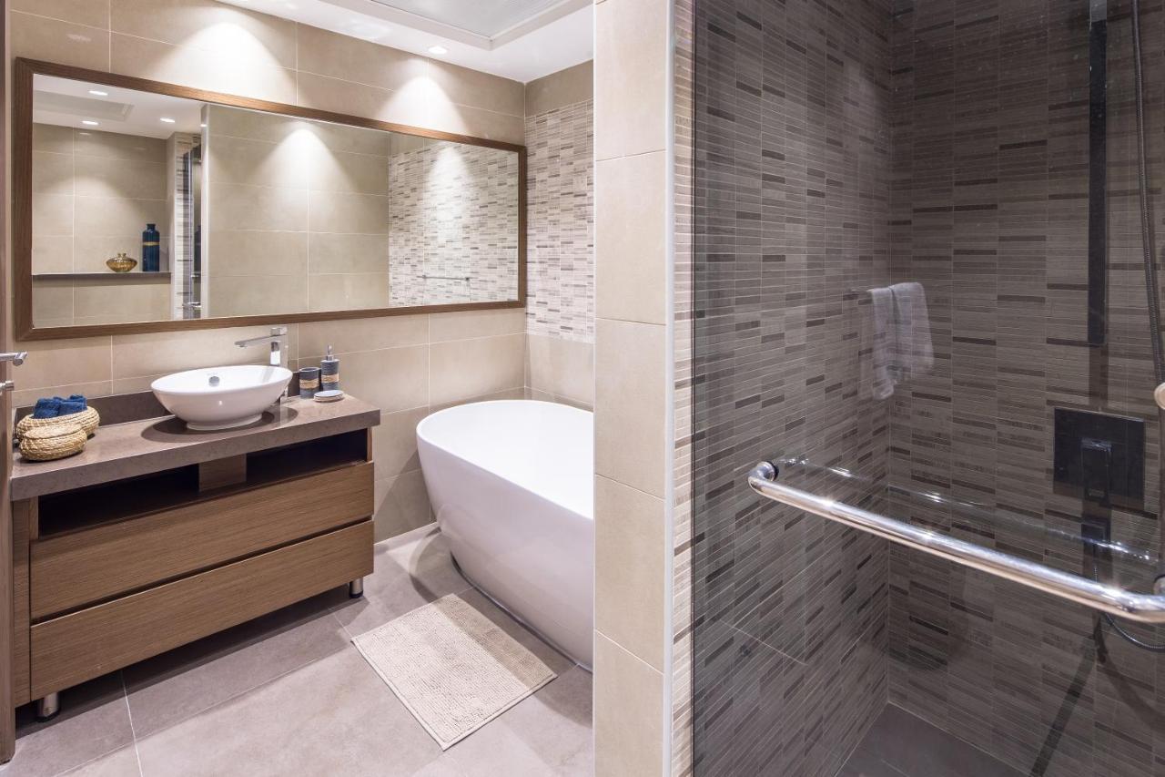 Frank Porter - Al Bateen Residence Dubai Eksteriør billede